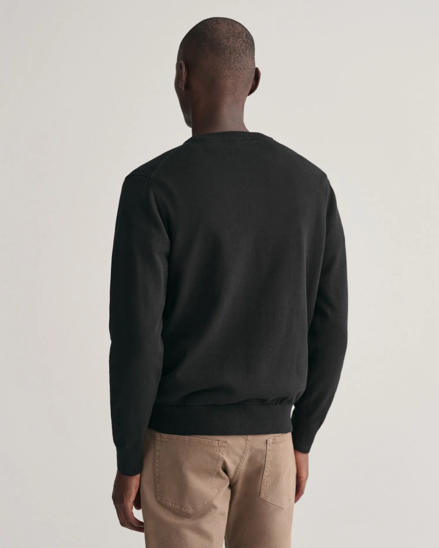 Maglia girocollo in cotone classico    
